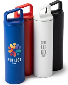 Garrafa térmica 600ml em metal prateado e design clean. Objeto de tecnologia que mantém líquidos quentes ou gelados por horas.