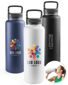 Garrafa em aço inoxidável ao ar livre, com tampa de rosca e design elegante.