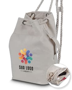 Uma sacola/mochila elegante e moderna em couro preto, perfeita para compras ou para carregar objetos. O design é minimalista e possui alças confortáveis para transporte.