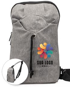 Mochila de Ombro 6 Litros na cor preta, com alças ajustáveis e bolso frontal com zíper.