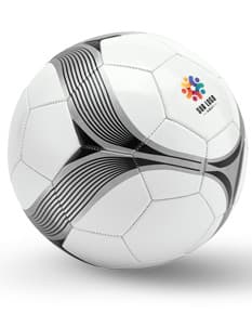 Bola de futebol em PVC em fundo branco.