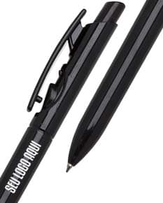 Caneta plástica preta com ponta afiada, ideal para escrever, desenhar e assinar documentos. Feita de material plástico resistente, possui tinta na cor preta e é um utensílio essencial para atividades de escritório, estudo e negócios.