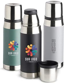 Garrafa térmica de 500ml em aço inoxidável preto e prateado, com design elegante e brilhante. Ideal para manter líquidos quentes ou frios por horas, perfeito para viagens, trabalho ou academia. Toiletry bottle de alta qualidade, resistente e fácil de limpar.