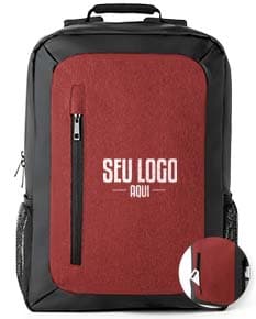 Mochila para notebook preta de couro, moderna e elegante, com compartimento para notebook, organizador interno, alças ajustáveis e fecho em metal. Ideal para transporte de equipamentos eletrônicos e objetos pessoais durante viagens ou para uso diário.