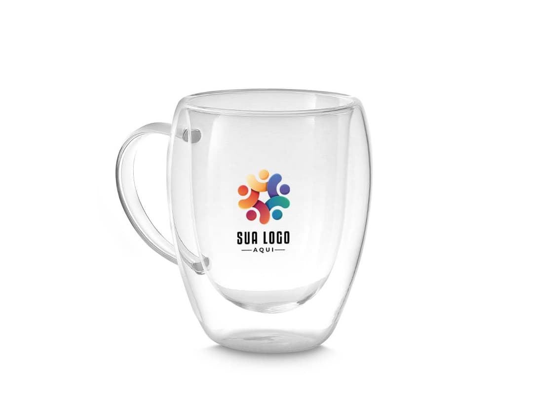 Caneca de Vidro Borossilicato transparente sobre fundo branco.