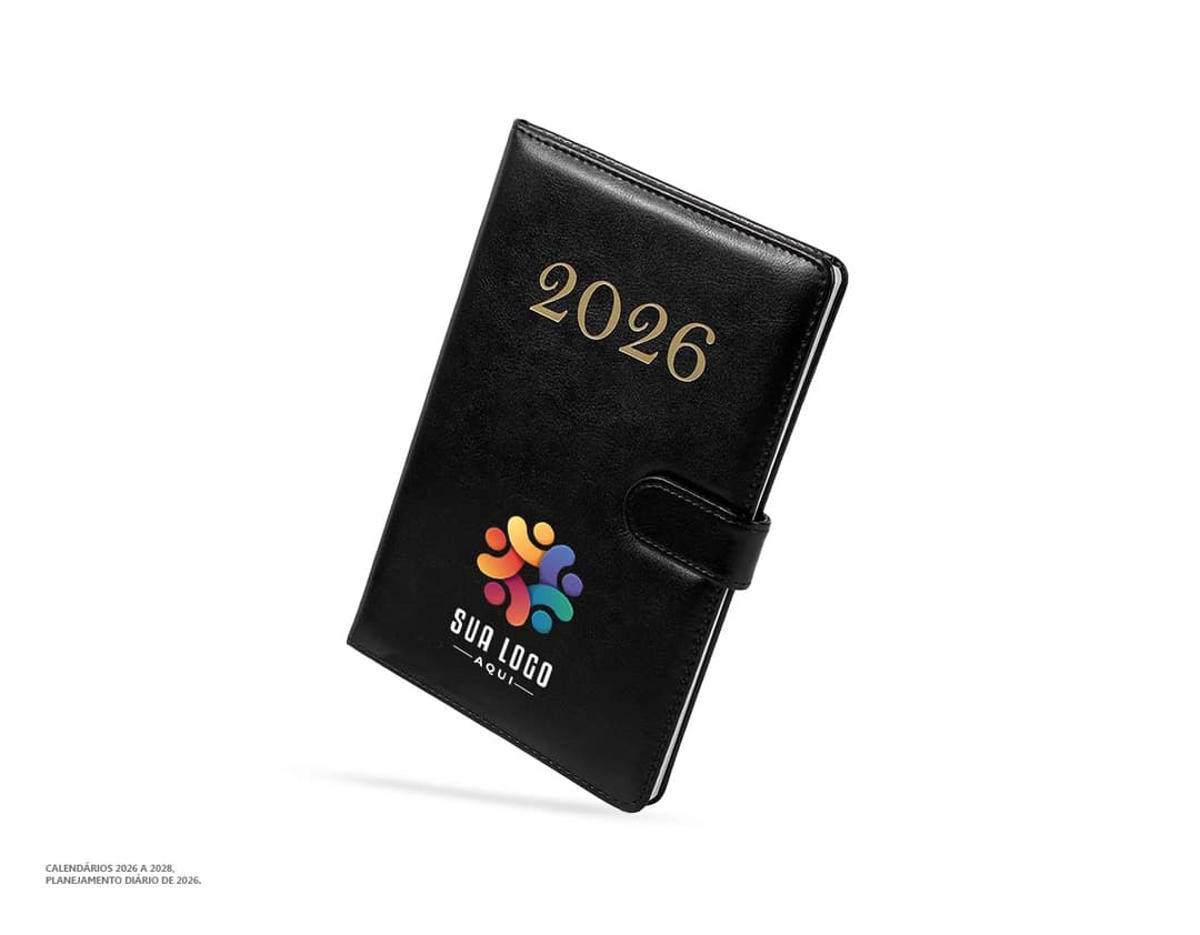 Agenda semanal para o ano de 2026, com capa de couro preto, folhas brancas e divisórias mensais.