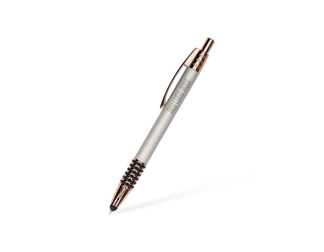 Caneta metal touch na cor prata com detalhes em preto, possui ponta touch para uso em telas sensíveis ao toque.