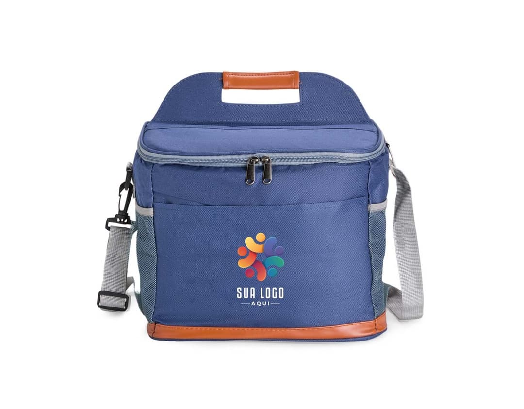 Bolsa térmica de 11 litros em cor vermelha, com alça ajustável e fecho de velcro. Ideal para transporte de alimentos e bebidas.