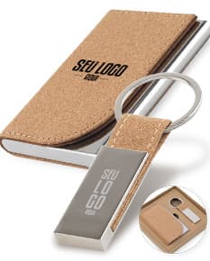 GOSLING Conjunto composto por um portacartões e chaveiro ambos em metal e cortiça