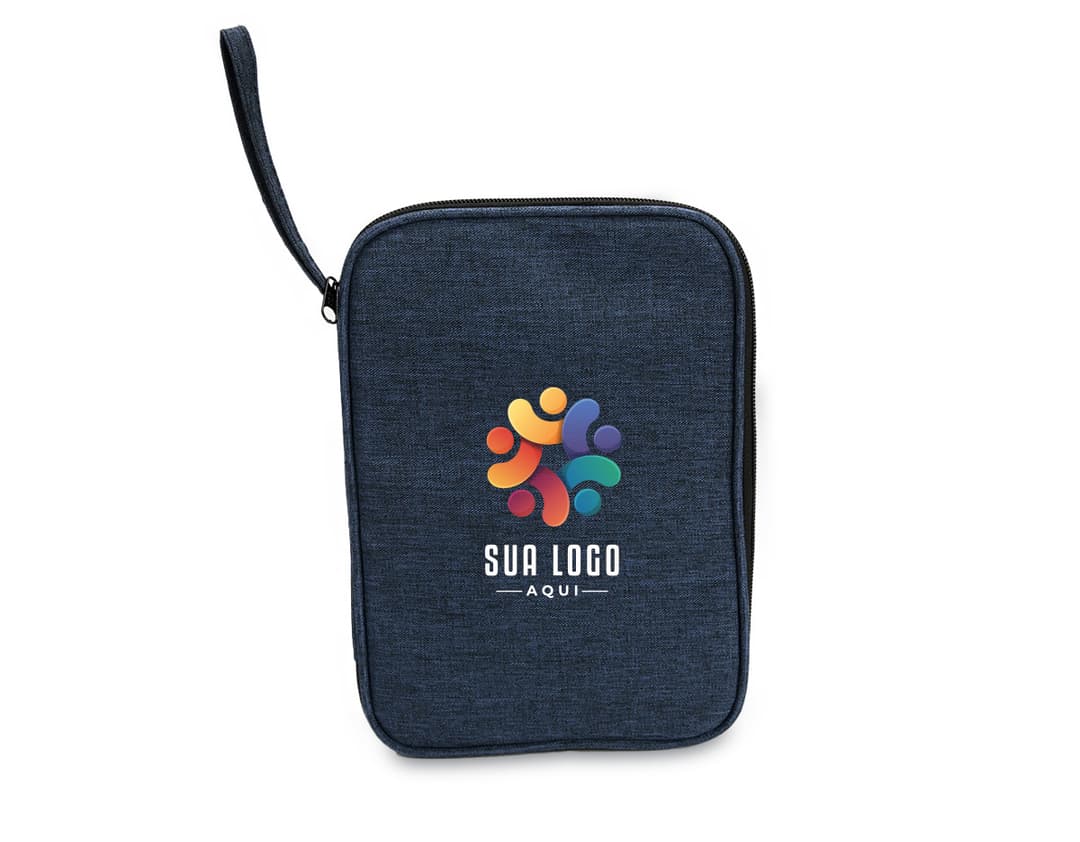 Necessaire para kit tecnológico contendo bolsos e compartimentos para organização de cabos, carregadores e acessórios eletrônicos.