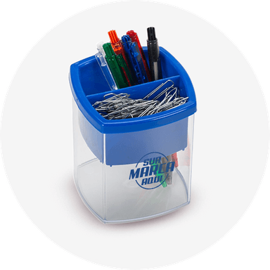 Caneta plástica para escritório e papelaria. Ideal para desenhar, assinar documentos e criar projetos. Cores vibrantes e design moderno. Adquira já a sua!