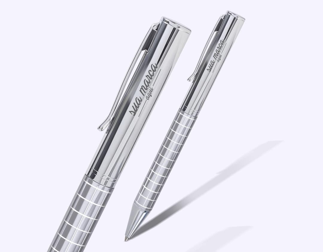 Caneta de metal - 64: Ideal para escrita suave e durável em ambientes de trabalho ou estudo. Feita com materiais de alta qualidade, possui ponta de aço e tinta de qualidade para assinaturas precisas e notas claras. Perfeita para uso em escritórios e para presentear. A caneta de metal - 64 é o acessório elegante e funcional que você estava procurando!