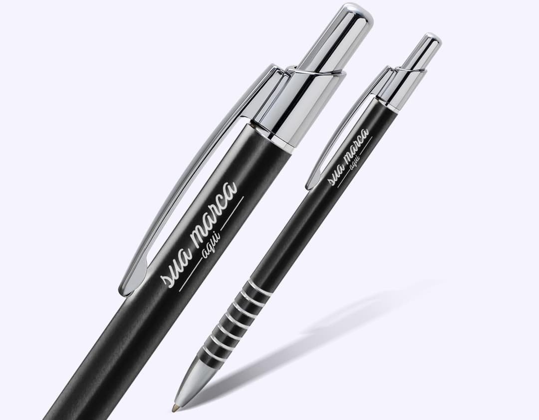 Caneta de metal de alta qualidade, ideal para uso no escritório, escola ou negócios. Possui design elegante e acabamento brilhante. Perfeita para assinar documentos, fazer anotações e escrever com conforto. Adquira já a sua! #CanetaMetal #Escritório #Negócios #Qualidade