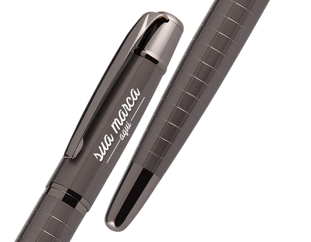 Caneta de metal de alta qualidade, perfeita para escrita suave e precisa. Ideal para uso no escritório, escola ou em casa. Feita de aço resistente, durável e elegante. Adquira já a sua e deixe sua marca por onde passar!