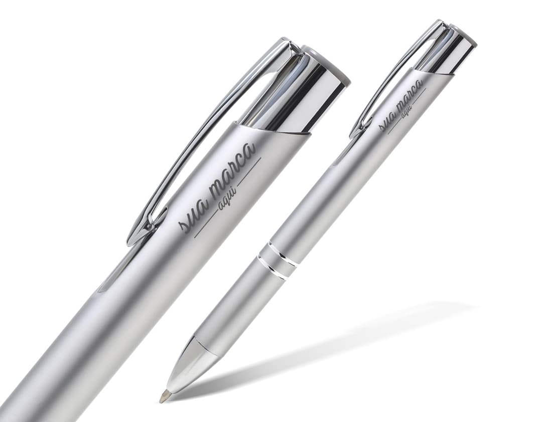 Caneta de metal de alta qualidade, ideal para uso corporativo e escrita precisa. Perfeita para assinar documentos importantes ou tomar notas no escritório. Feita com tinta durável e design elegante. Adquira a sua agora!