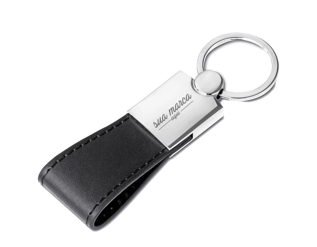Chaveiro de metal com couro - Acessório de segurança para suas chaves. Feito em aço cromado e couro, garante a proteção e o estilo que você merece. Ideal para manter suas chaves seguras em seu bolso ou na mesa de trabalho. Adquira já o seu!