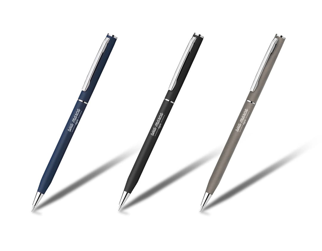 Caneta esferográfica de metal de alta qualidade ideal para escrita suave e precisa. Perfeita para uso no escritório, escola ou em casa. Design clássico e elegante, com tinta preta durável. Adquira já a sua caneta de metal esferográfica e destaque-se nos seus documentos e contratos!