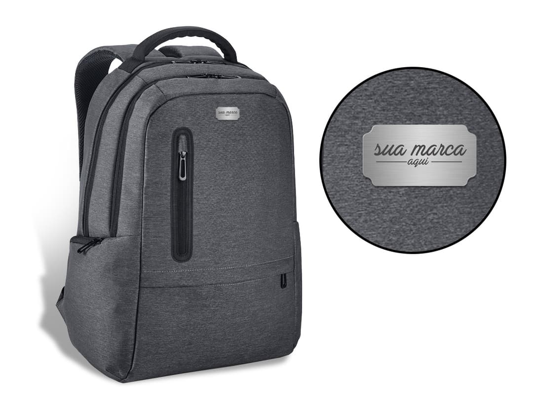 Mochila para notebook em couro preto - Ideal para viagens a negócios ou lazer. Espaçosa e moderna, com compartimentos especiais para seu equipamento. Fabricada em couro legítimo, garantindo durabilidade e estilo. Acompanhe-nos nessa jornada!